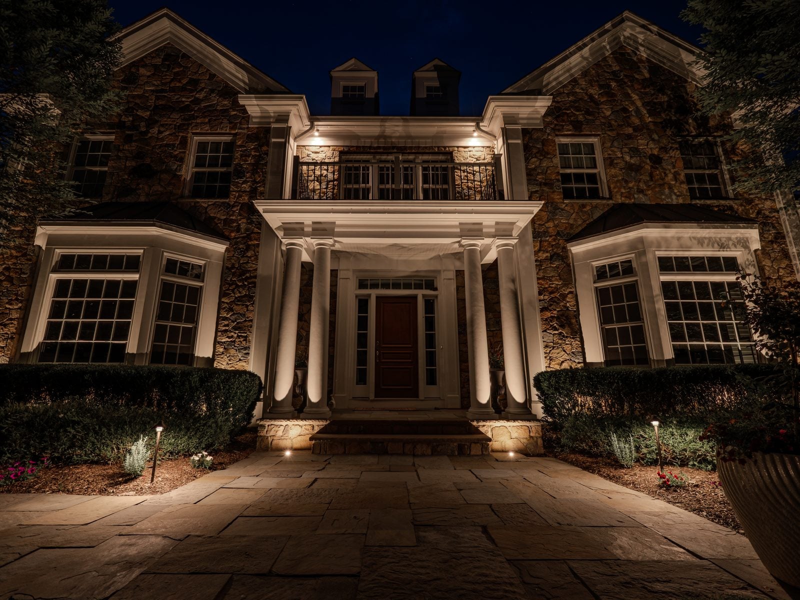 Landscape lighting install by Unique Outdoor Lighting