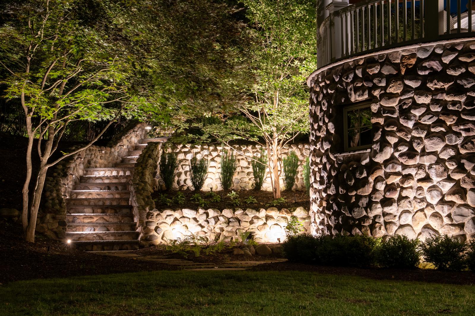Outdoor lighting install by Unique Outdoor Lighting